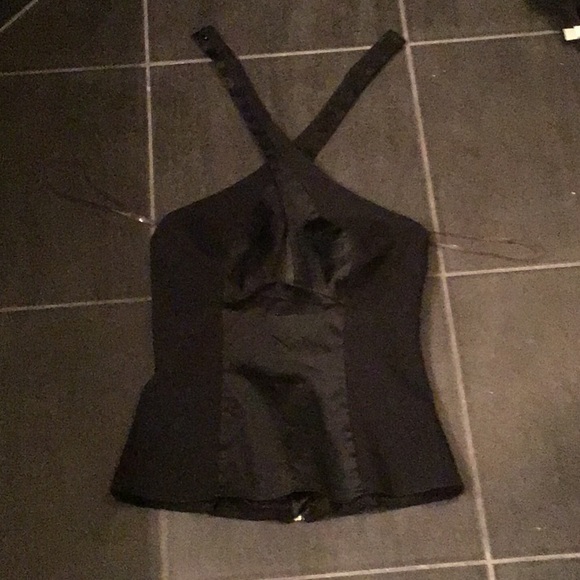 Black halter top - Picture 2 of 4